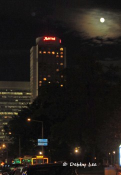 Montreal Marriott Chateau Champlain Night