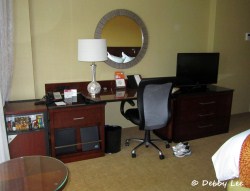 Montreal Marriott Chateau Champlain Room 2