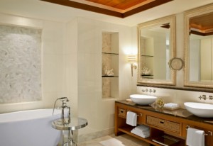 Luxury Hotel Bathroom