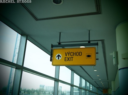 praha prague airport exit sign arrival international