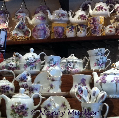 Queen Mary Tea Shop (450 x 449)