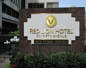 Game-of-Thrones-fan-hotel-Lanister-red-lion-Seattle
