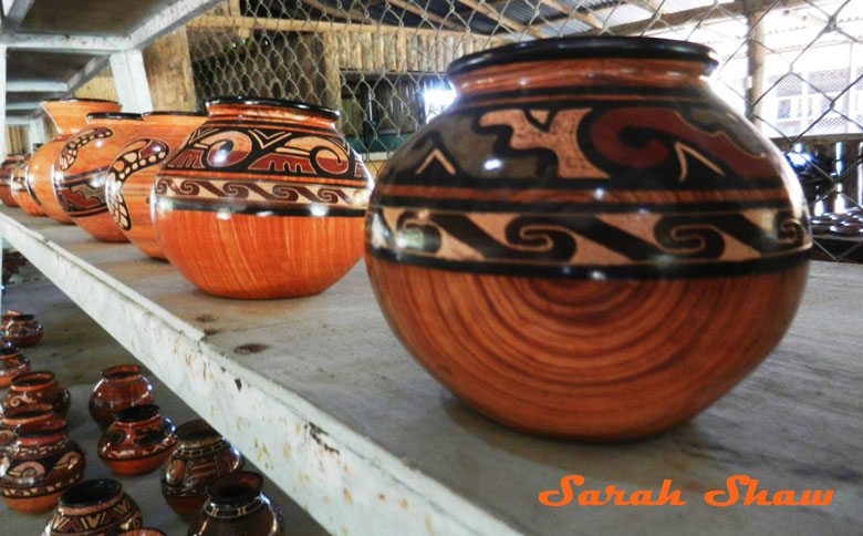 Wood grain jars from Guatil, Costa Rica