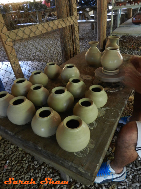 Dry pottery with Zinc Oxide Glaze in Guatil, Costa Rica