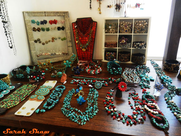 Jewelry offersing at Bagus in Tamarindo, Costa Rica 