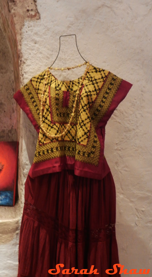 A blouse and skirt from Oaxaca in cochineal colors