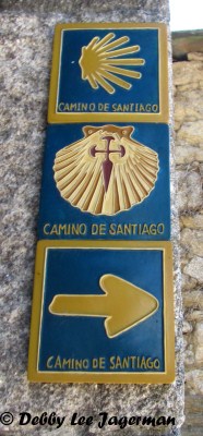 Camino de Santiago Scallop Shells Yellow Arrows Tiles