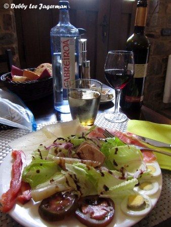 Camino de Santiago Vegetarian Food Pilgrims Menu 1 Salad