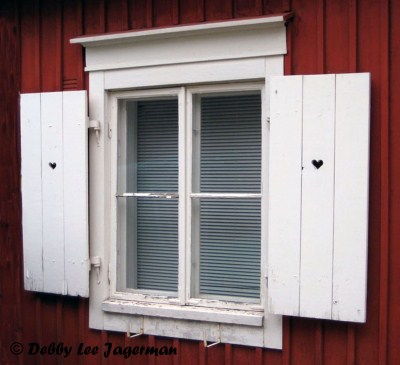 Porvoo Windows and Doors To Open and Unlock