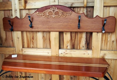 Le p'tit Atelier Wood Working Ile d'Orleans Table and Coat Rack