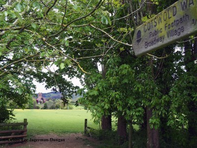 Cotswolds Way Public Footpath Broadway Village