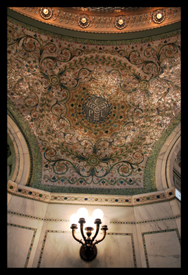 Chicago Cultural Center; mosaics under the Tiffany dome, 
