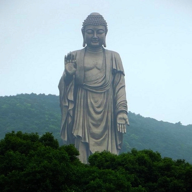 The Great Buddha at Ling Shan.