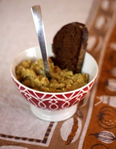 Dutch pea soup or Erwtensope and Tall Grass Bakery Pumpernickel