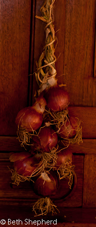 Braided onions