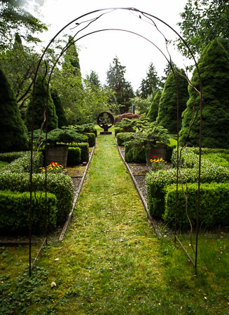 Bassetti's Gardens formal walkway