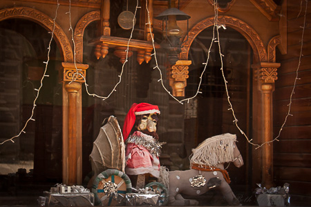 Father Christmas Armenian puppet