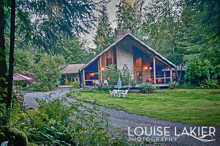 The Hoh Rainforest, The Manitou Lodge, The Olympic Peninsula, Washington. Bed & Breakfast, The Olympic National Forest