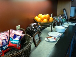 Cedarbrook Lodge provides gourmet snacks for guests.