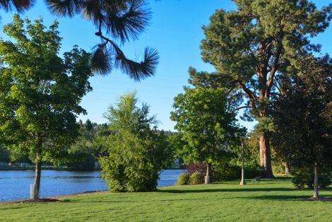 Drake Park and Deschutes River