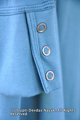 Pretty-buttons-sleeve