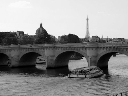 Pont Neuf in Paris, France