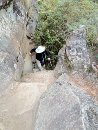 Hiking-in-Machu-Pichu