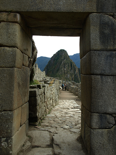 machu picchu doorway