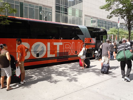 BoltBus_exterior