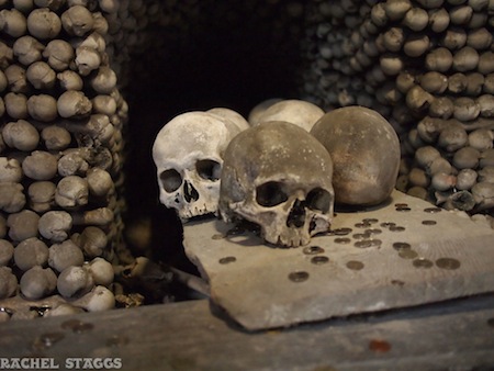 kutna hora sedlec ossuary sedlec bone church skulls coins europe czech republic