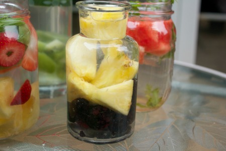 Blackberry and pineapple water