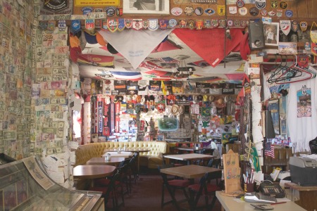 Bagdad Cafe inside