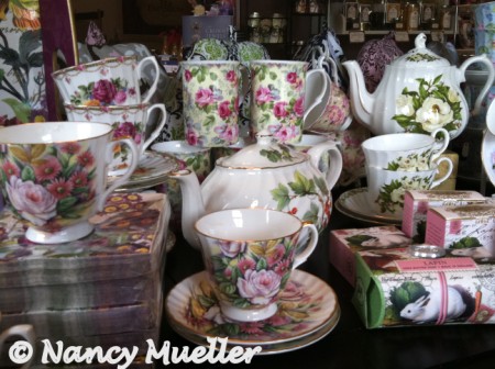 QueenMaryTeaCups (450 x 336)