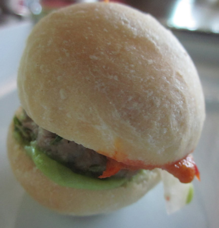 Mision Restaurant mini Burger
