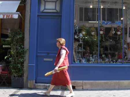 woman with baguette