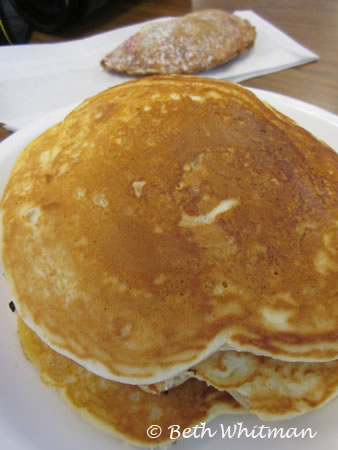 Cafe 100 Pancakes