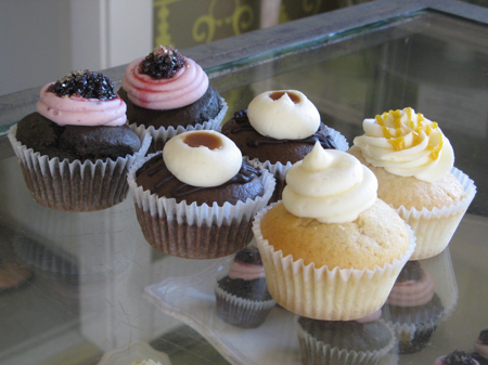 Saarloos and Sons wine cupcakes, Los Olivos, California