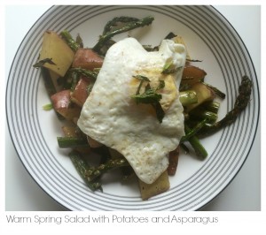 Warm spring salad with potatoes and asparagus