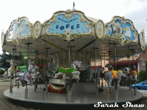 Mexican carnival ride in Santa Maria del Tule