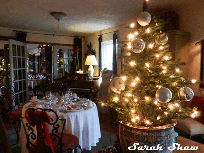 Victorian Bridal Suite decorated for Christmas