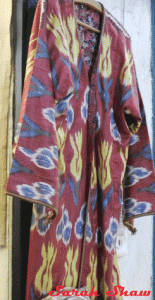Robe of Ikat with pomegranate pattern