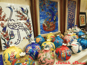 Decorated pomegranates make great souvenirs in Turkey