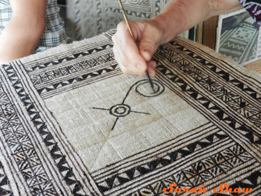 Creating the center panels in a Hmong batik design