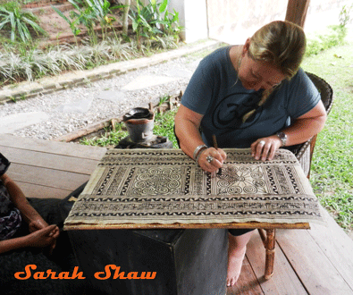 Instruction in Hmong Batik through Ock Pop Tok