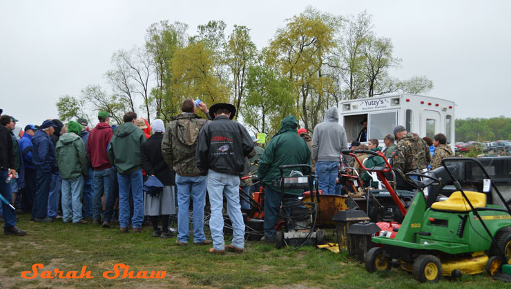 Lawn equipment for sale at Yutzy's Farm Auction