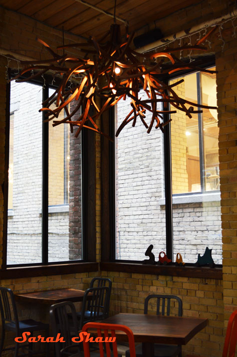 Branch chandelier of wood 