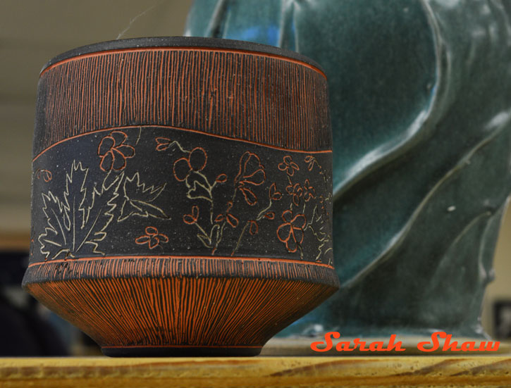 Carved leaf pot