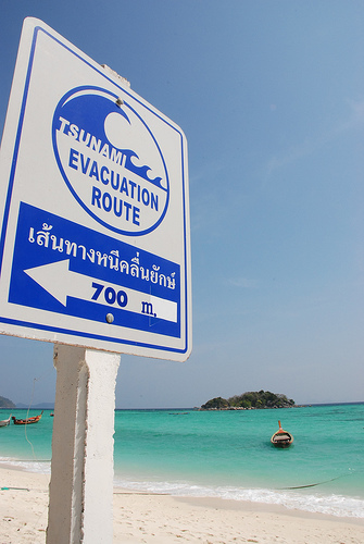 tsunami evacuation sign