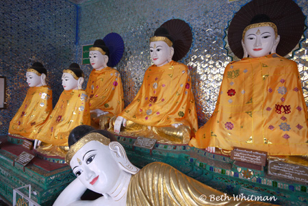 Buddhas at Shwedagon Pagoda