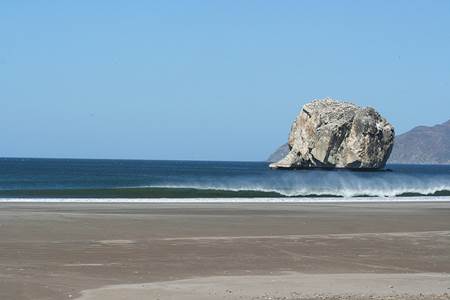 Witches Rock-Tamarindo